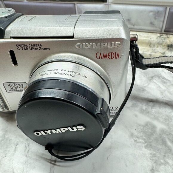 Olympus CAMEDIA C-740 Ultra Zoom 3.2MP Digital Camera + 256mb Card TESTED - Picture 2 of 14